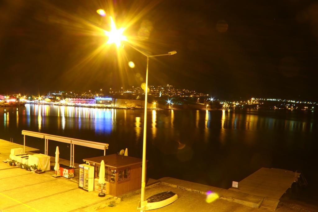 Foca Kumsal Hotel Buitenkant foto