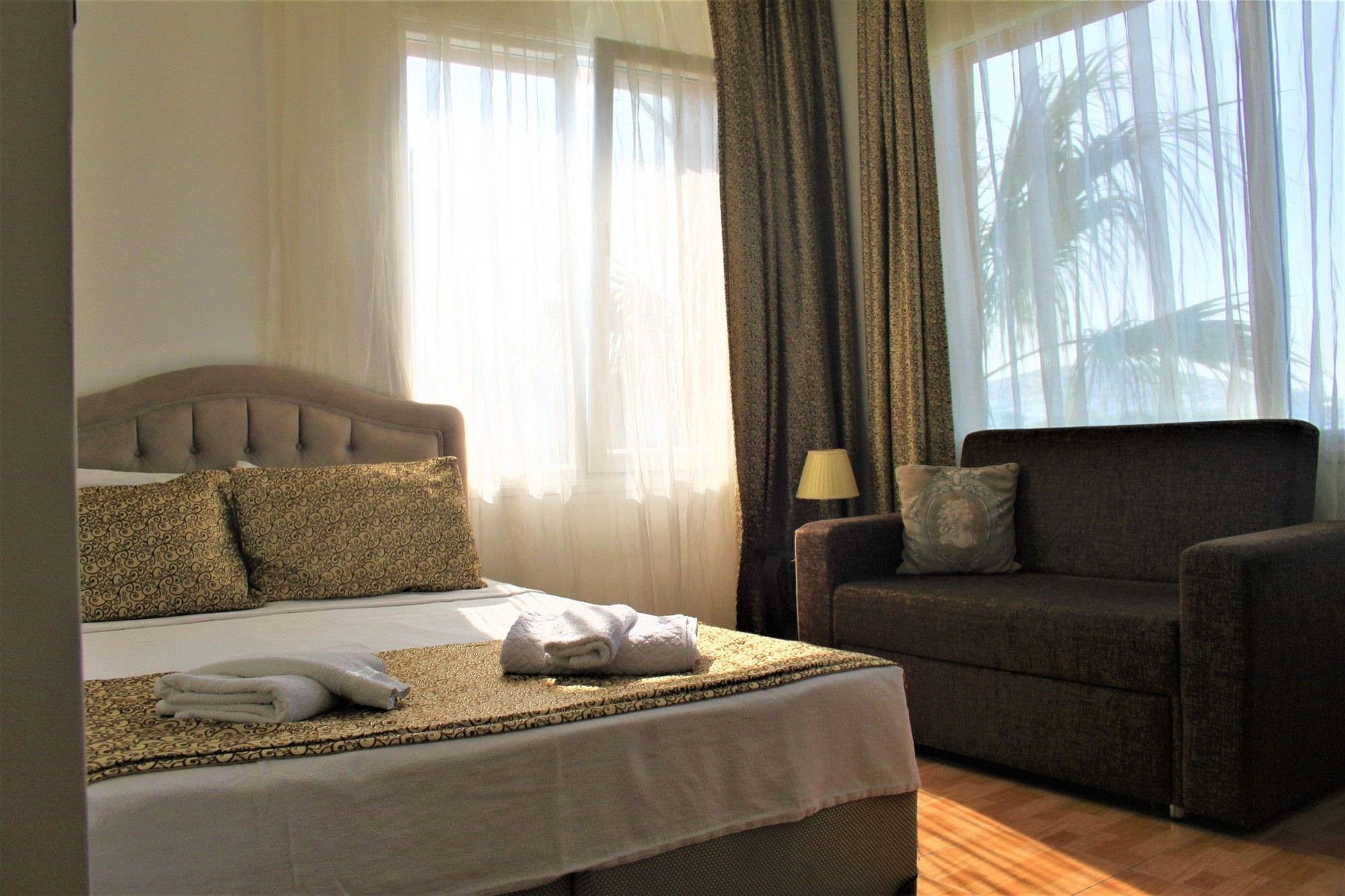 Foca Kumsal Hotel Buitenkant foto