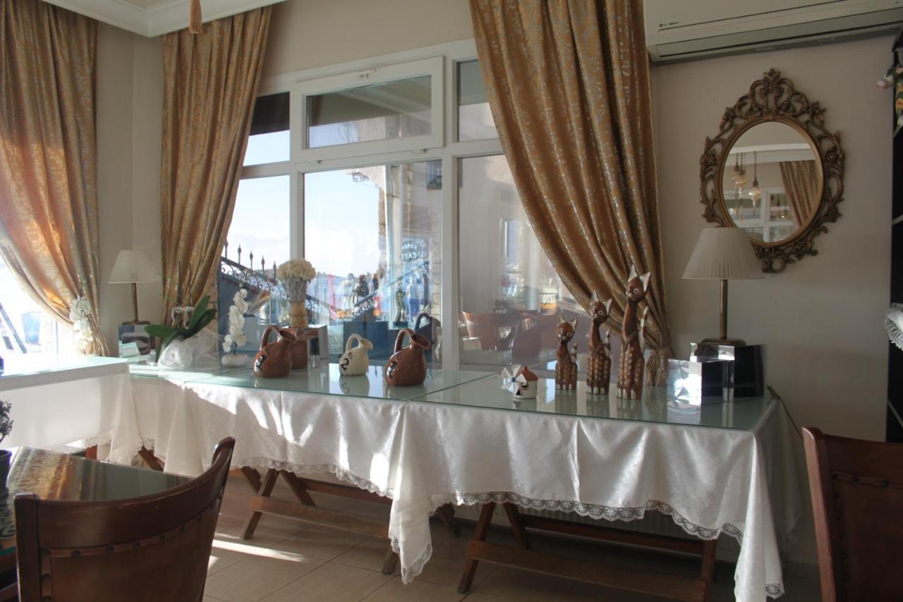 Foca Kumsal Hotel Buitenkant foto
